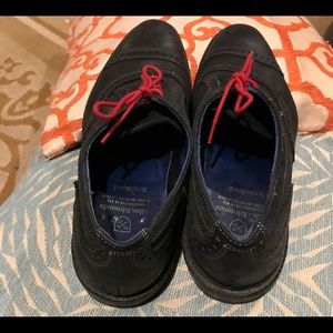 Allen Edmonds Strandmok Cap-Toe Oxford with Dainite Rubber Sole. Hand made